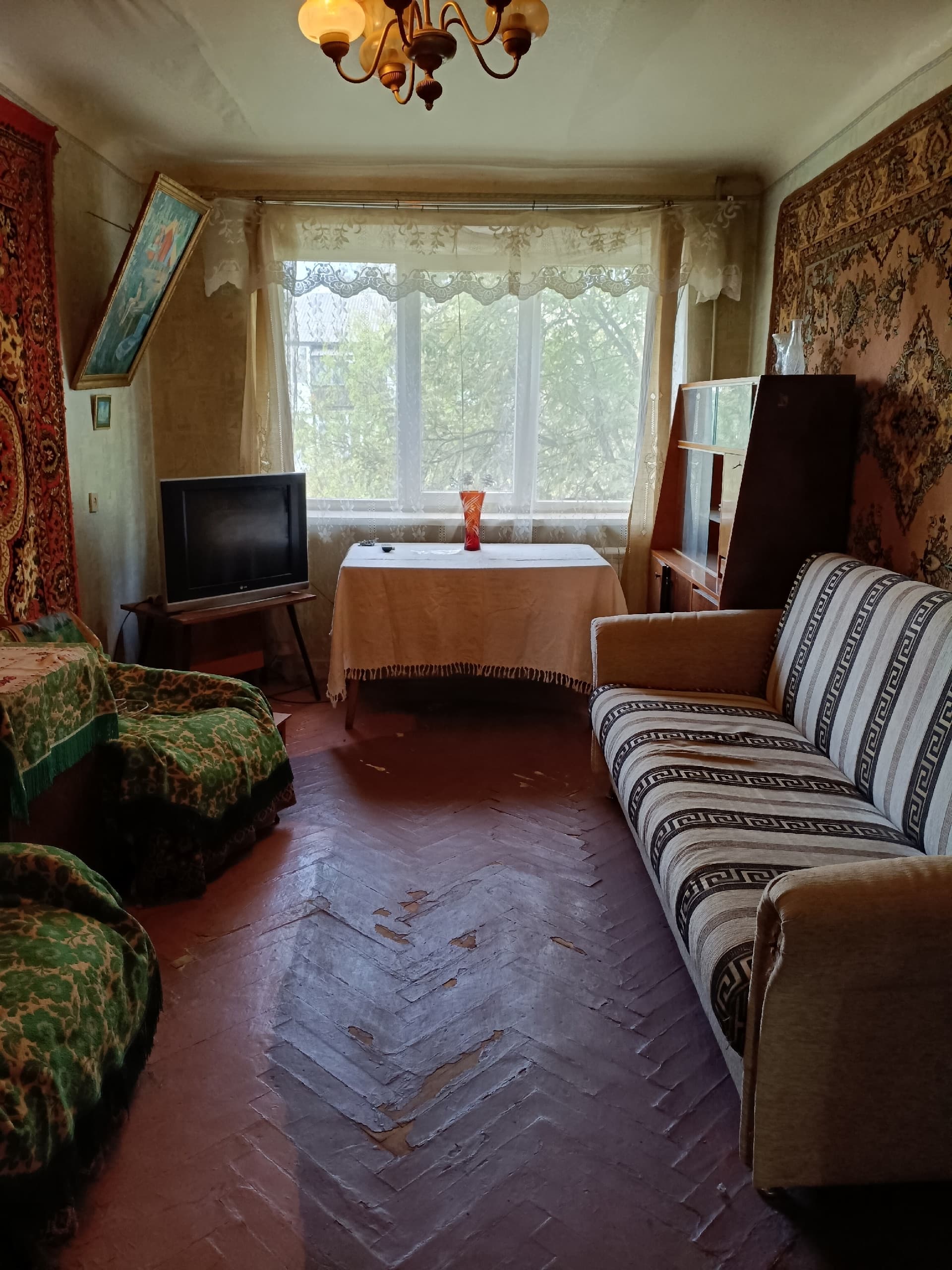 2-х ком. квартира, ЦГР, р-н Молока