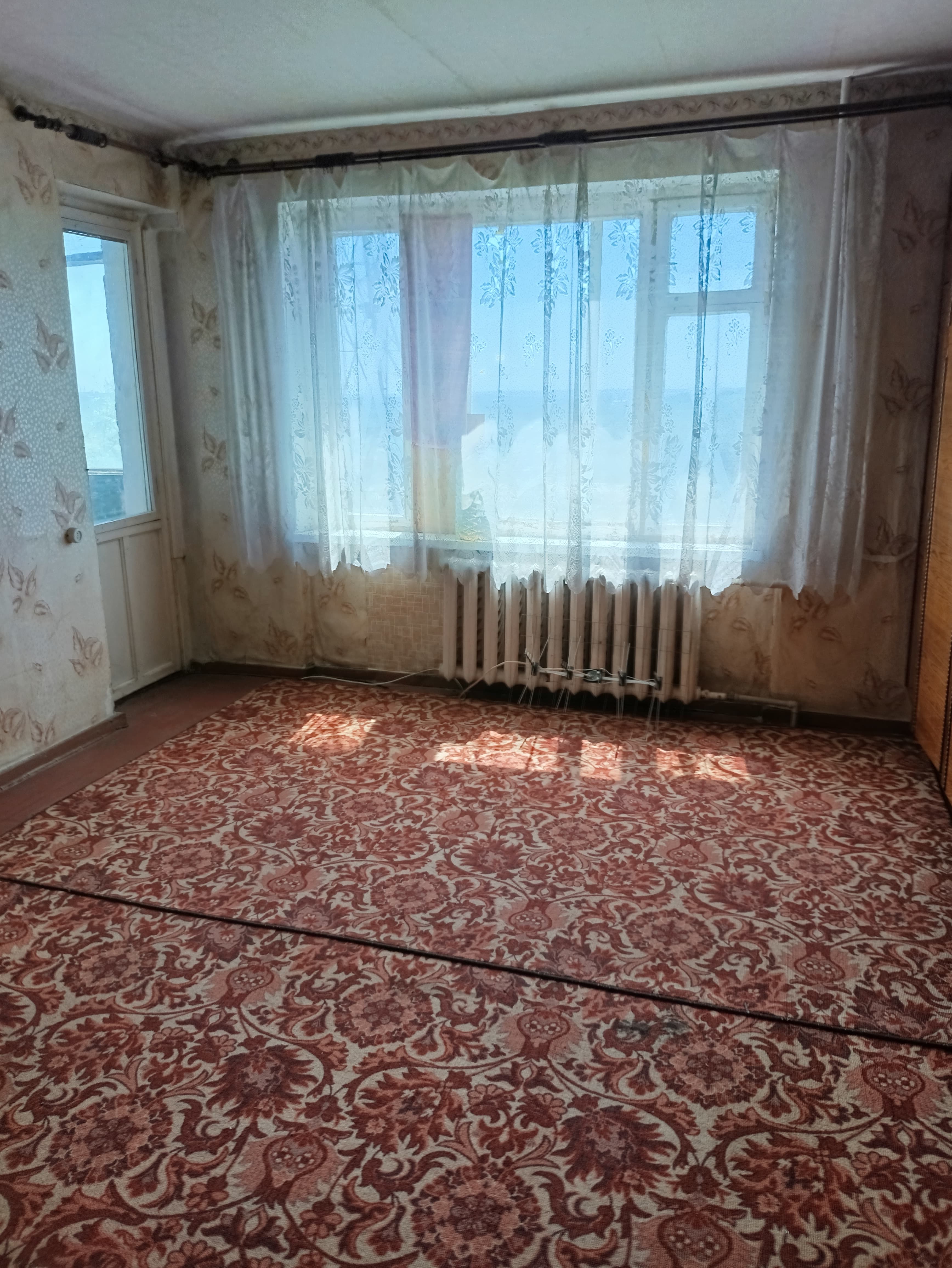 2-х ком. квартира, Калининский р-н, ж/м Солнечый