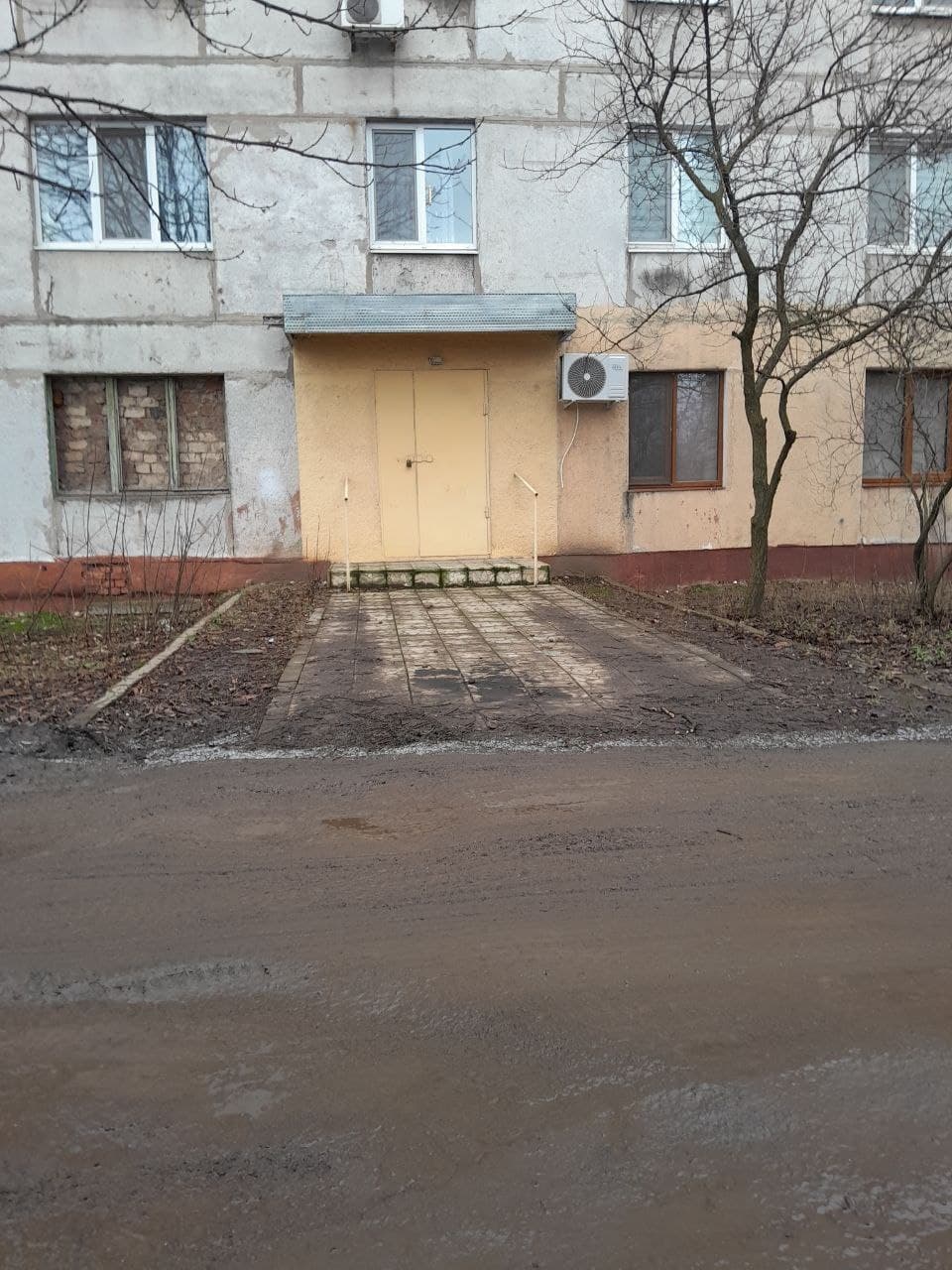 Помещение, ул. Гречнева, 18, 5-й квартал