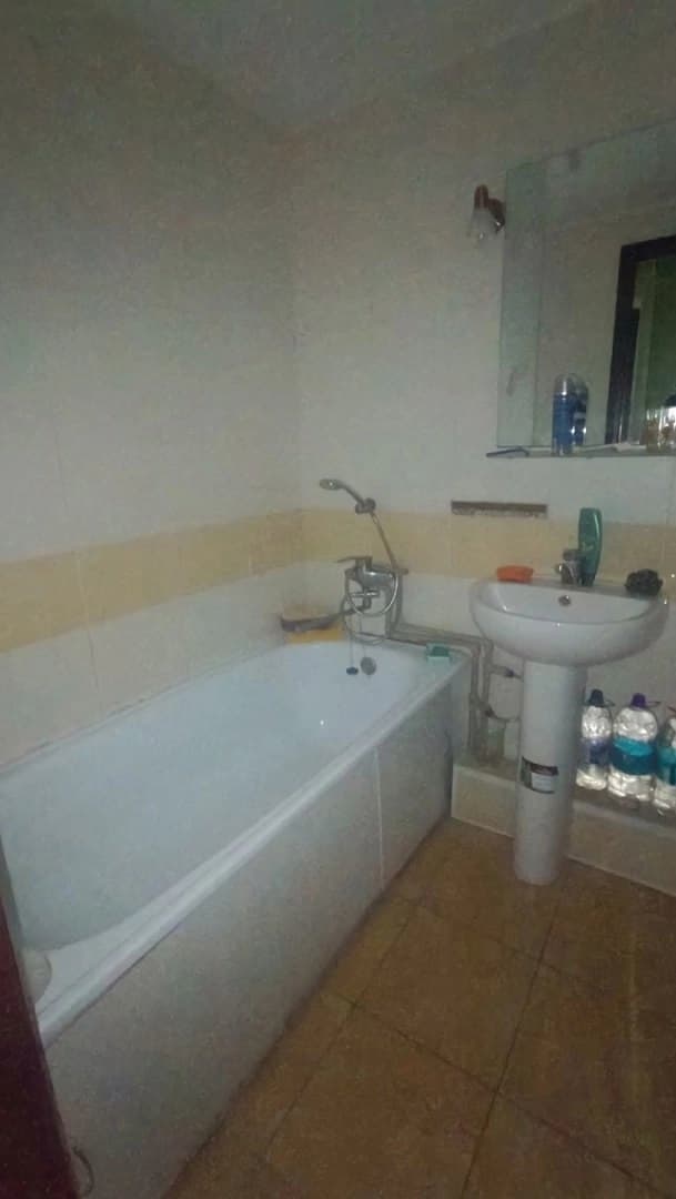 1-ком.кв-ра, пр. Победы 99, 5/5, 245 кв-л
